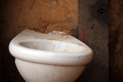 bowl-of-an-abandoned-toilet-2.jpg
